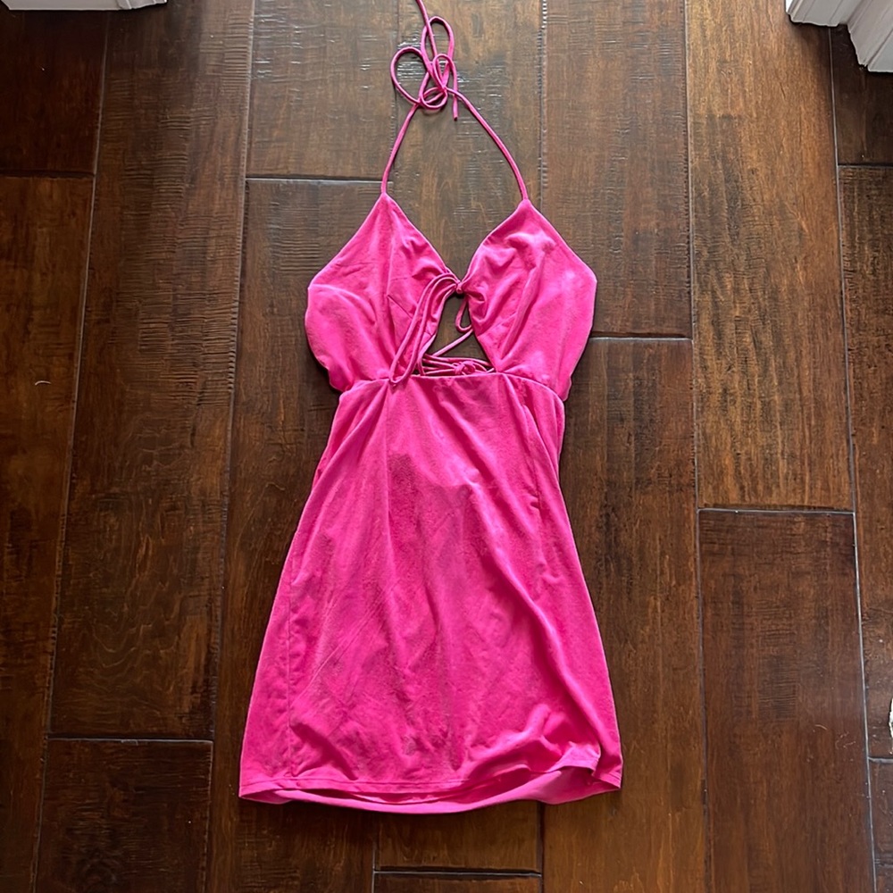 LUCY IN THE SKY PINK TIE CUT OUT AND OPEN BACK SUEDE DRESS SIZE MEDIUM